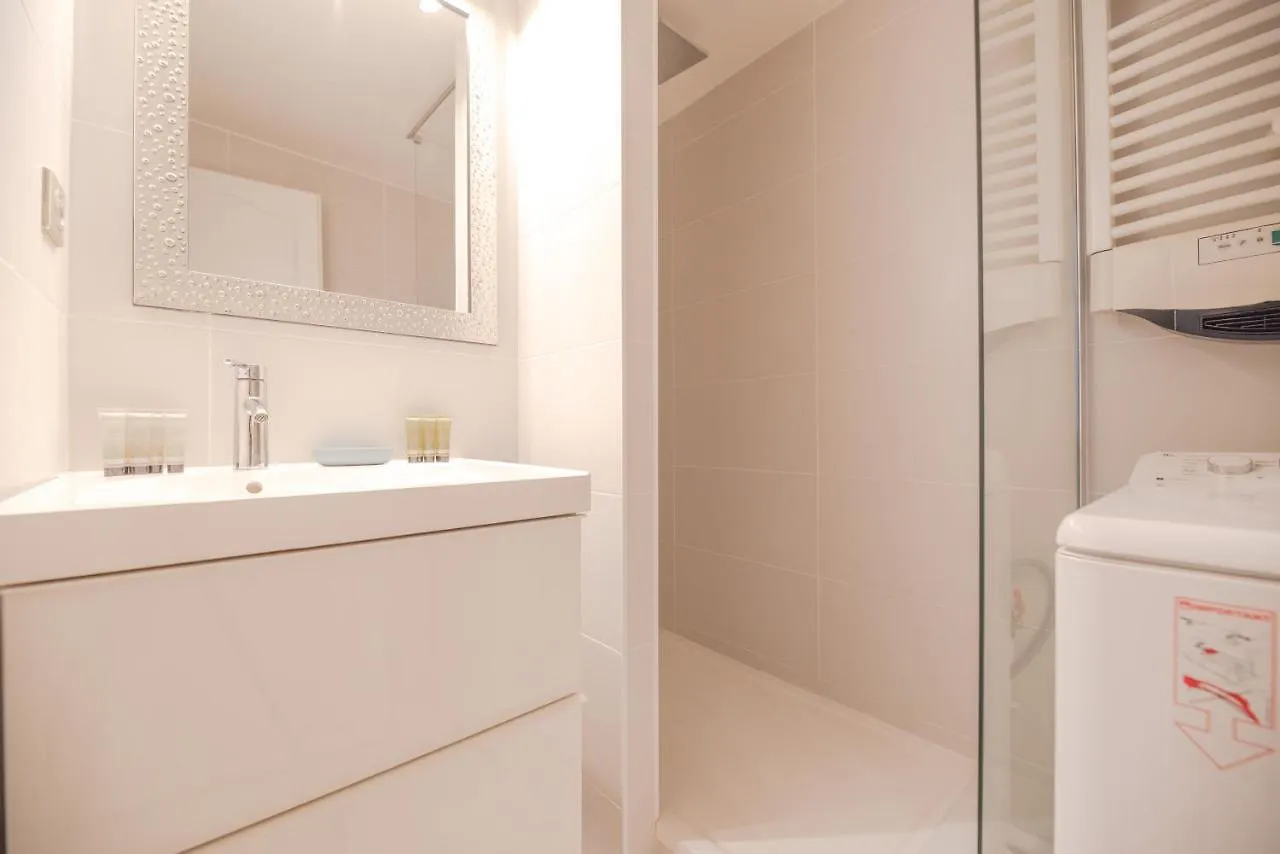 Luxury Loft In Champs Elysees Parijs